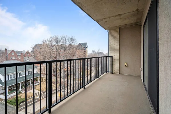 $1,995 | 317 Groveland Avenue, Unit 521, Minneapolis, MN 55403
