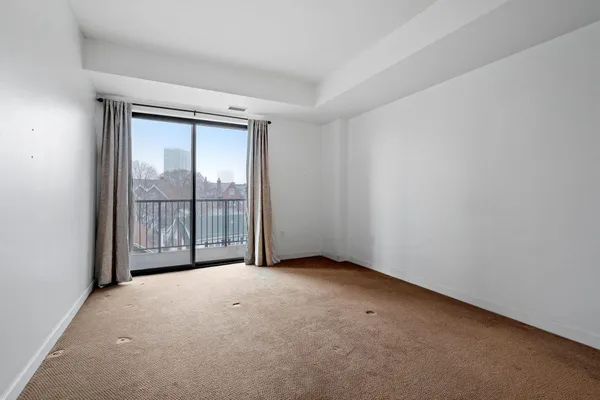 $1,995 | 317 Groveland Avenue, Unit 521, Minneapolis, MN 55403