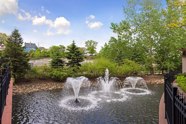 $1,995 | 317 Groveland Avenue, Unit 521, Minneapolis, MN 55403