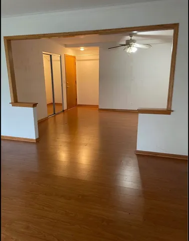 $215,000 | 1125 Pleasant Run Drive, Unit 807, Wheeling, IL 60090