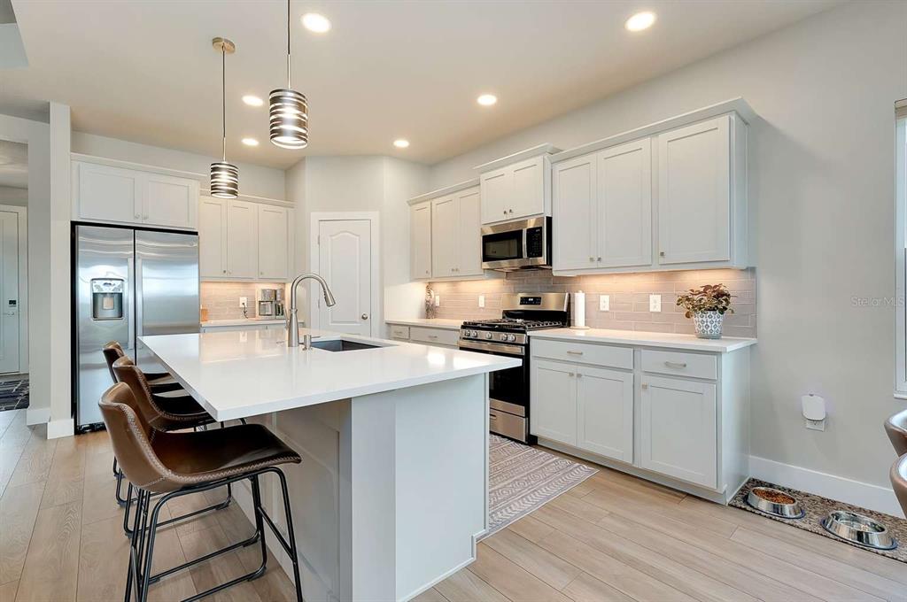 12177 Stuart Drive Venice, FL 34293 - Photo 12 of 32