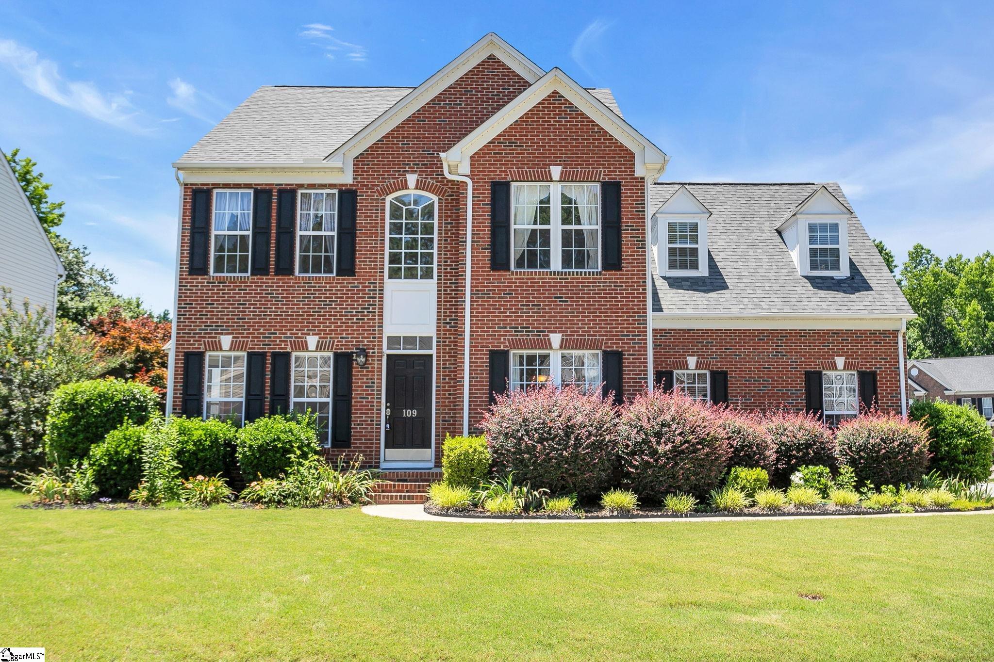 109 Amberleaf Way Simpsonville, SC 29681 - Photo 1 of 34