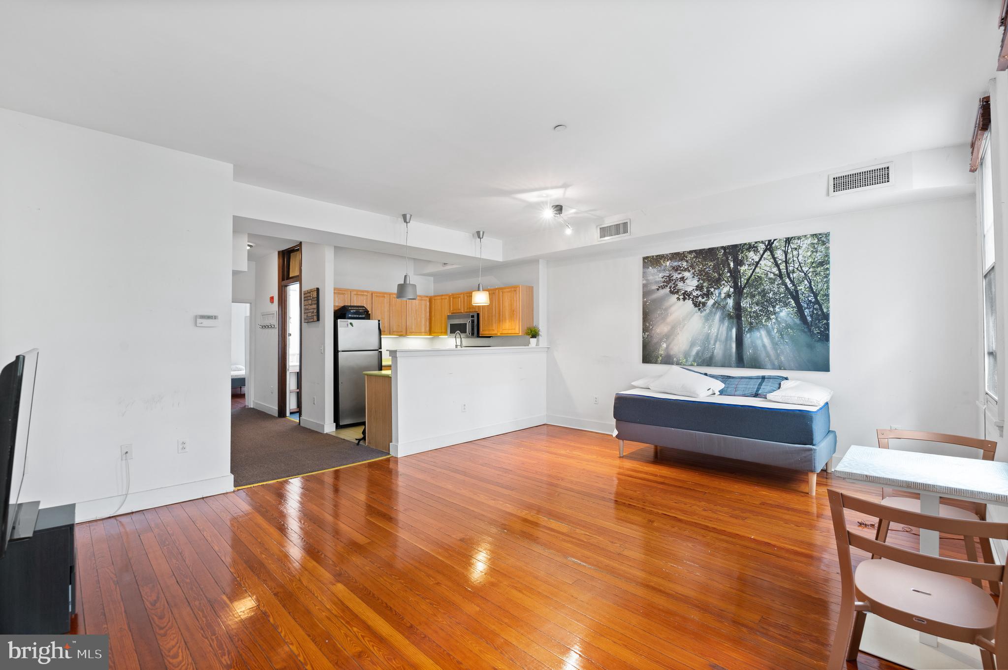 1716 Chestnut Street, Unit 3 Philadelphia, PA 19103 - Photo 14 of 15