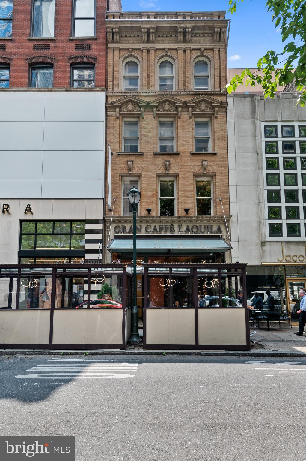 1716 Chestnut Street, Unit 3 Philadelphia, PA 19103 - Photo 2 of 15