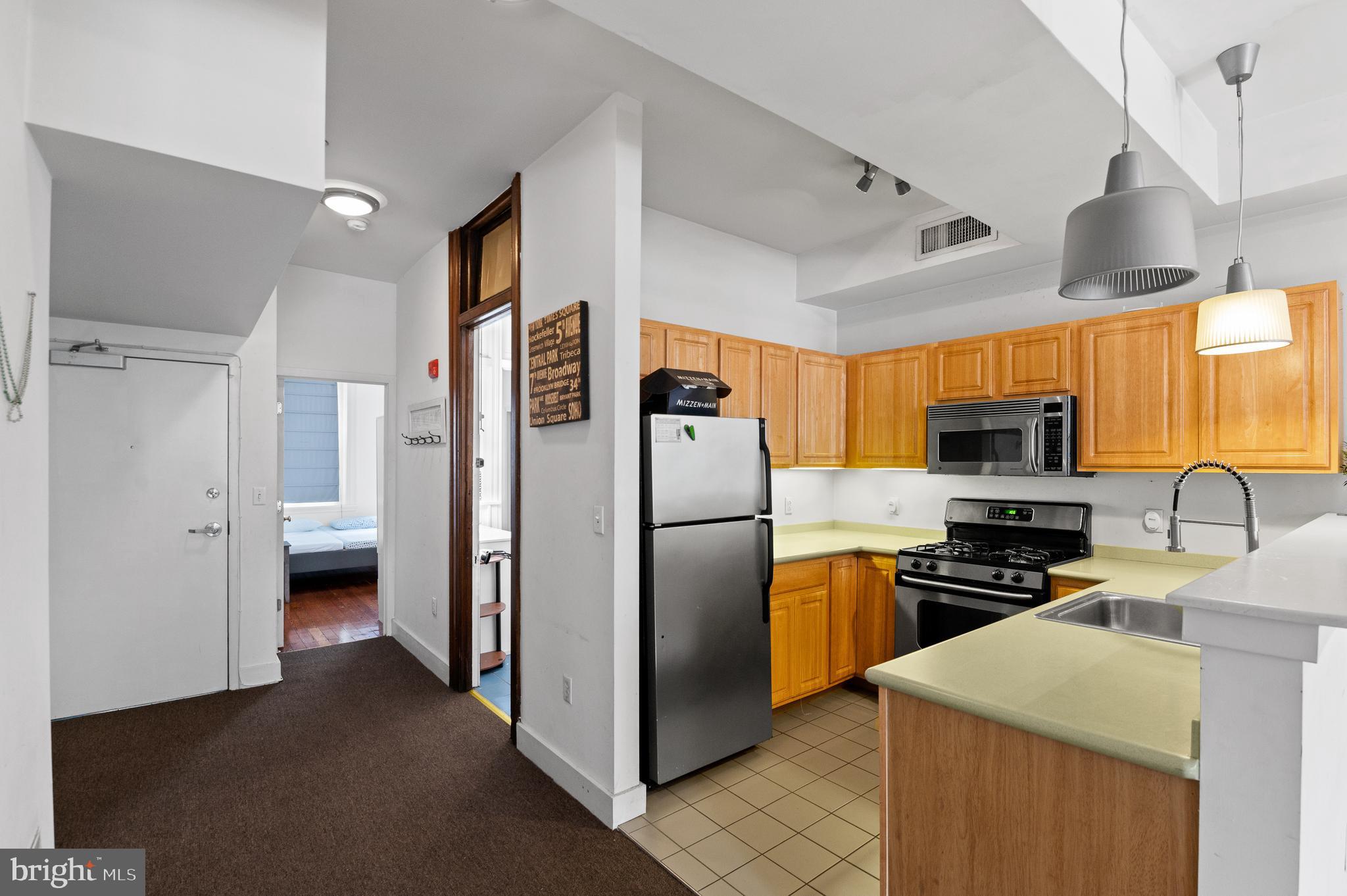 1716 Chestnut Street, Unit 3 Philadelphia, PA 19103 - Photo 7 of 15