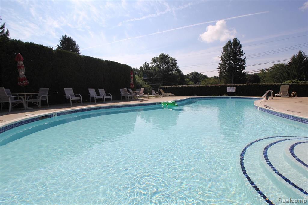 2965 Meadowbrook Drive Rochester Hills, MI 48309 - Photo 30 of 32