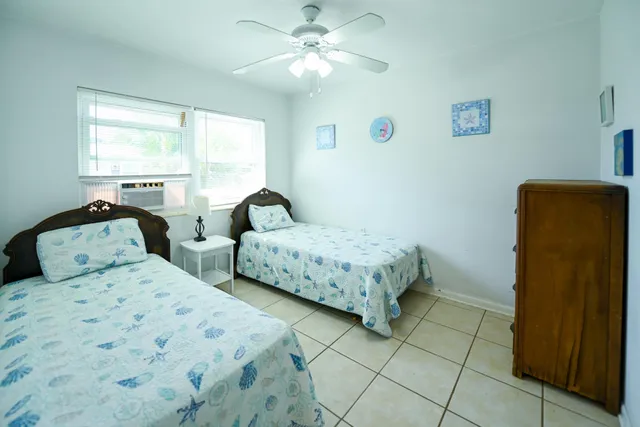 $149,900 | 44 Carlton Avenue, Unit 44 B2, Lanark Village, FL 32322