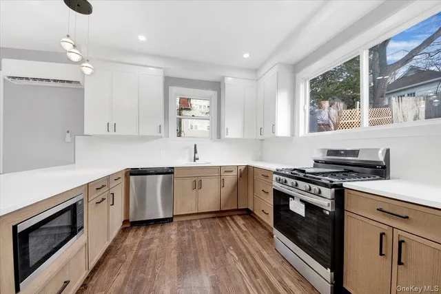 $775,000 | 19 Darwood Place, Mount Vernon, NY 10553