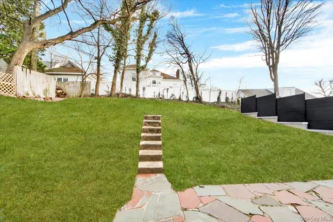 $775,000 | 19 Darwood Place, Mount Vernon, NY 10553