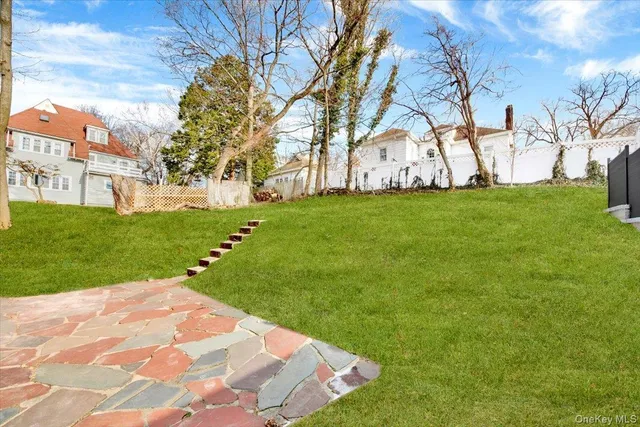 $775,000 | 19 Darwood Place, Mount Vernon, NY 10553