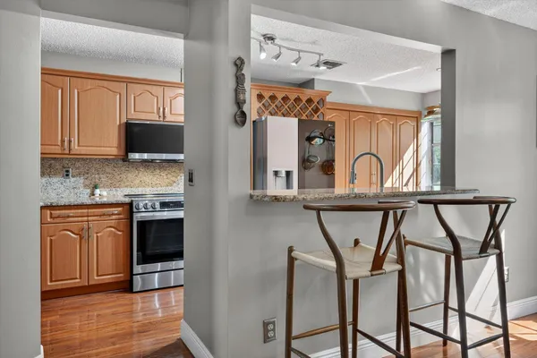 $3,100 | 301 Southwest 158th Terrace, Unit 204, Pembroke Pines, FL 33027