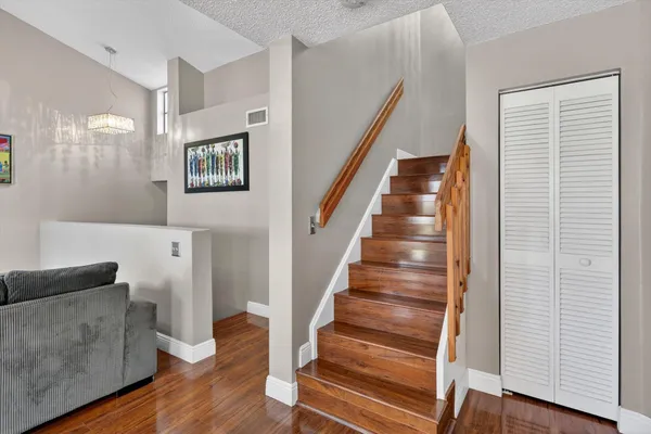 $3,100 | 301 Southwest 158th Terrace, Unit 204, Pembroke Pines, FL 33027