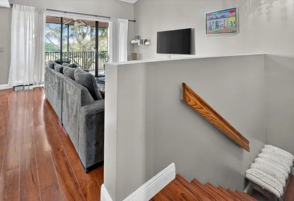 $3,100 | 301 Southwest 158th Terrace, Unit 204, Pembroke Pines, FL 33027