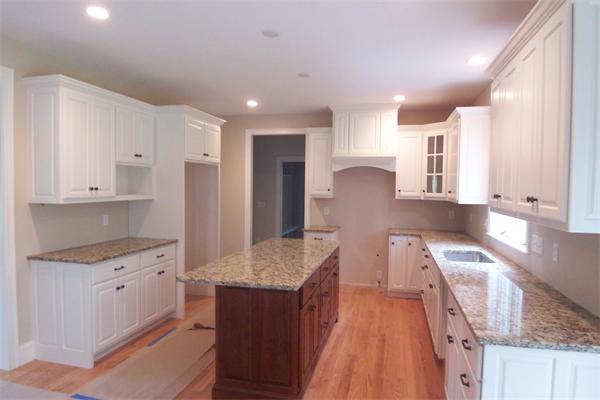 83 Harding Street Medfield, MA 02052 - Photo 11 of 30 Gallery Image 11