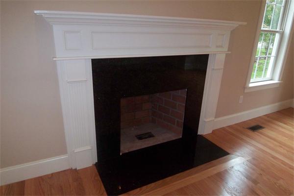 83 Harding Street Medfield, MA 02052 - Photo 6 of 30 Gallery Image 6