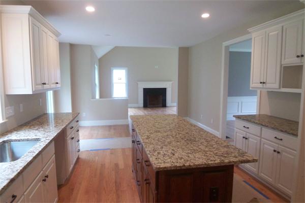 83 Harding Street Medfield, MA 02052 - Photo 7 of 30 Gallery Image 7