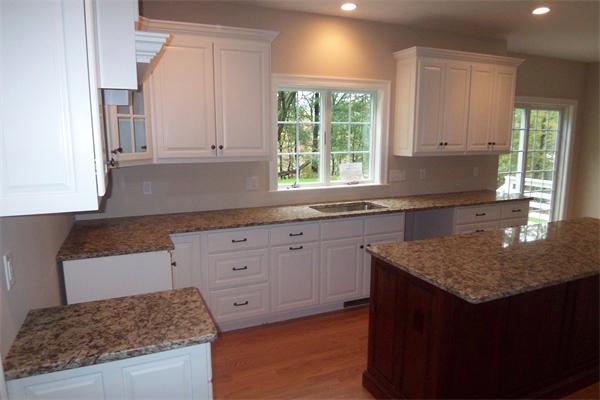 83 Harding Street Medfield, MA 02052 - Photo 9 of 30 Gallery Image 9