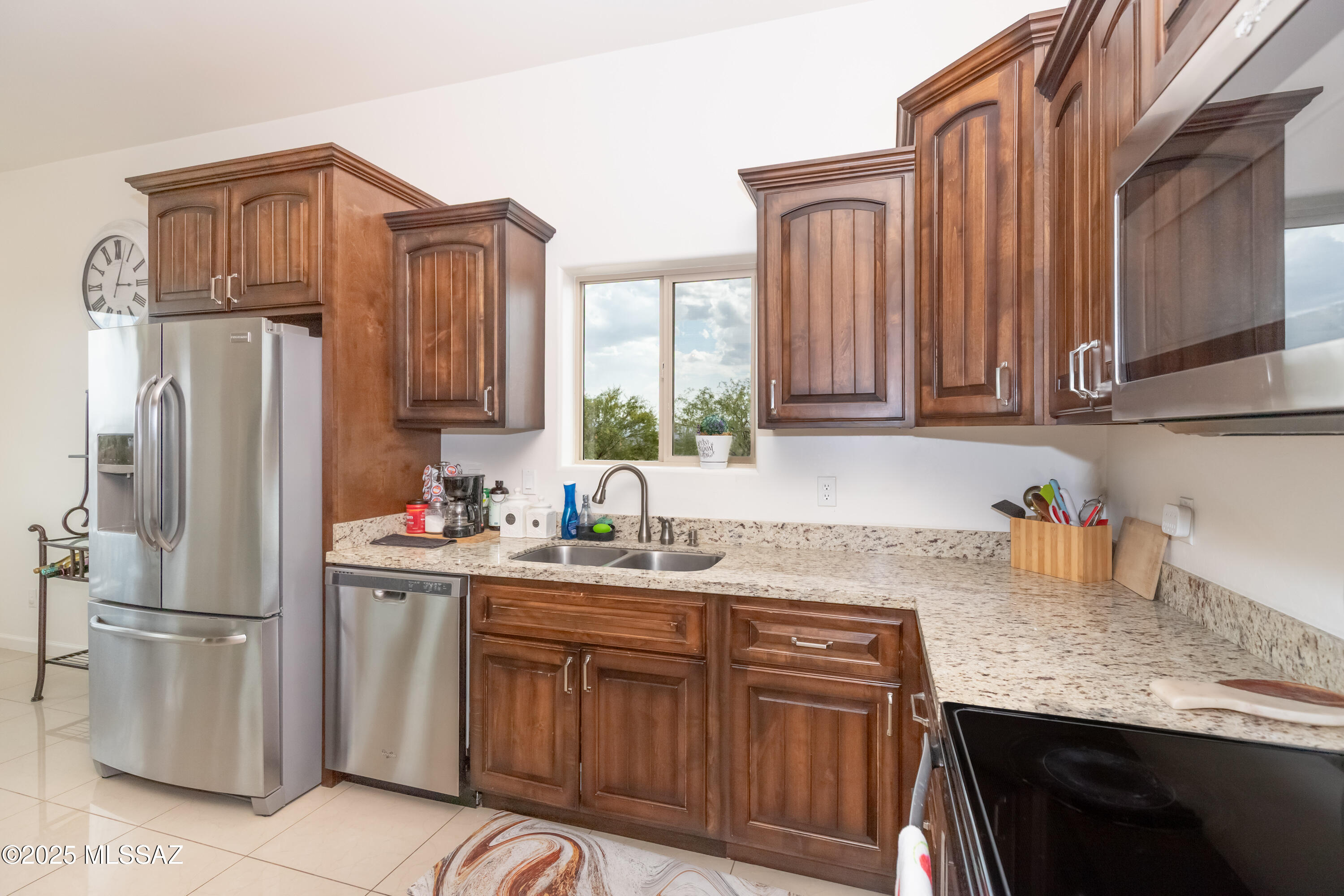1049 Cocula Court Rio Rico, AZ 85648 - Photo 13 of 42