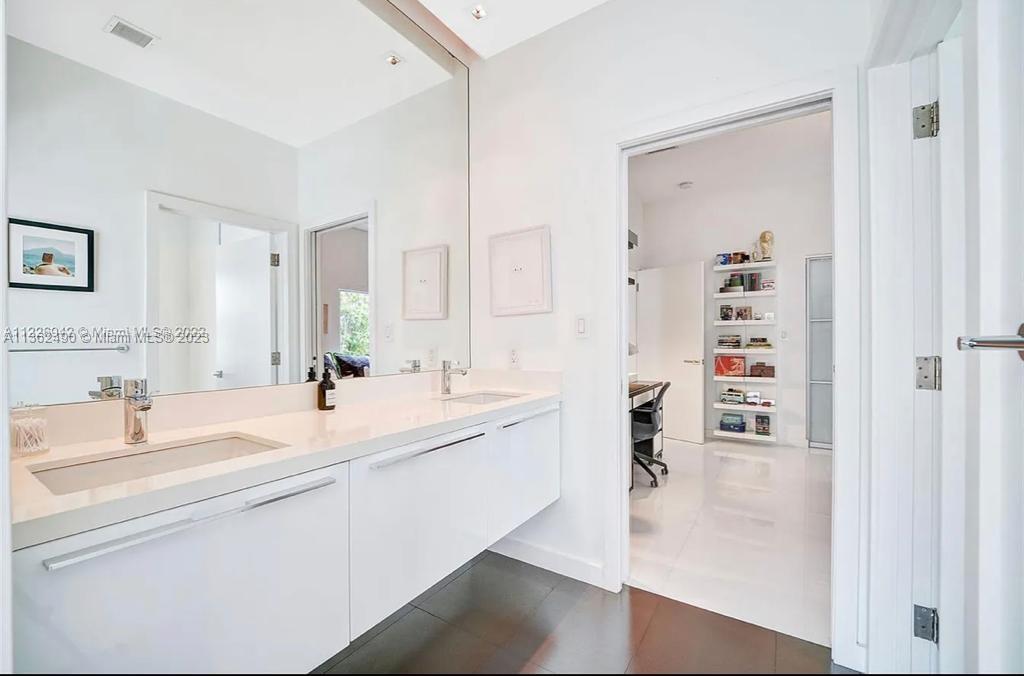 475 Woodcrest Road Key Biscayne, FL 33149 - Photo 25 of 27