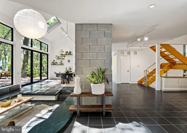 $1,750,000 | 2905 Ash Mill Road, Doylestown, PA 18902