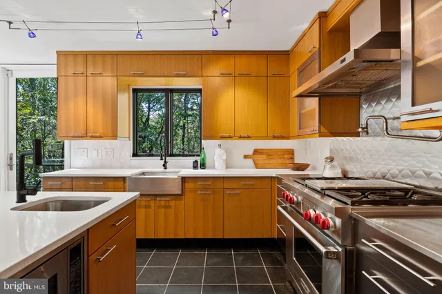 $1,750,000 | 2905 Ash Mill Road, Doylestown, PA 18902