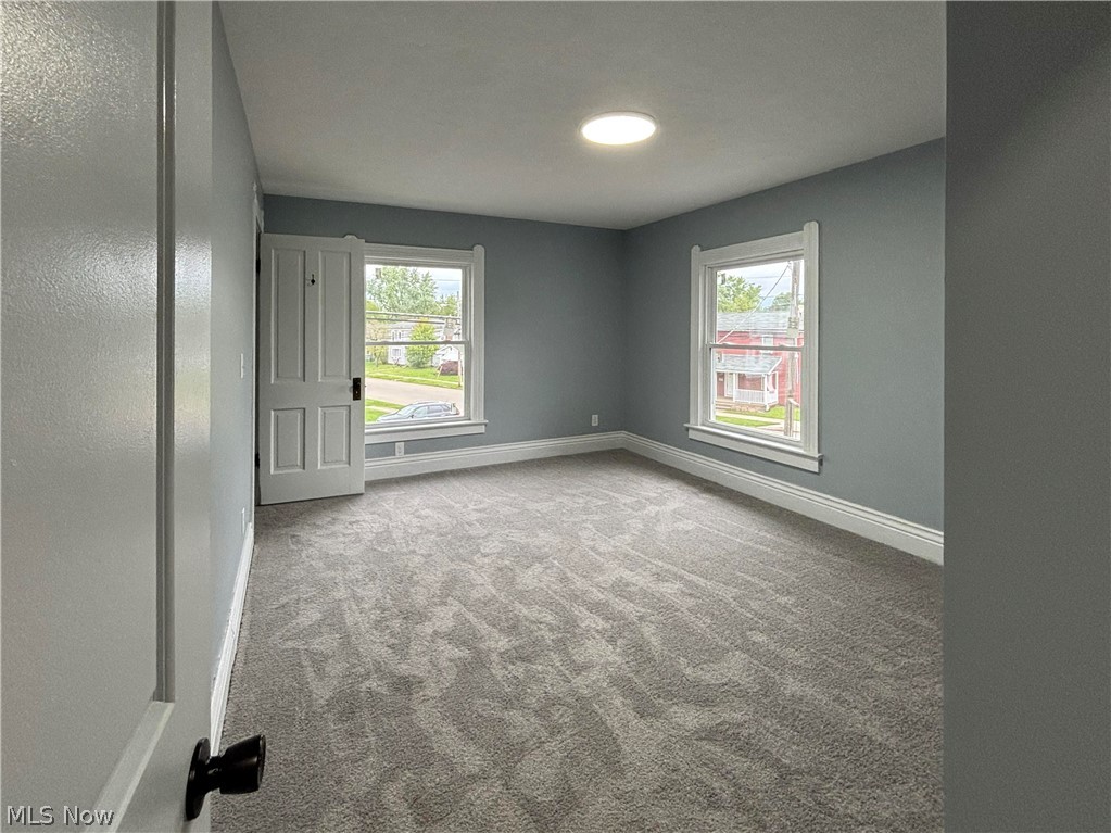 705 9th Street Southwest Massillon, OH 44647 - Photo 27 of 44