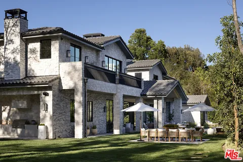 $19,950,000 | 5544 Hoback Glen Road, Hidden Hills, CA 91302