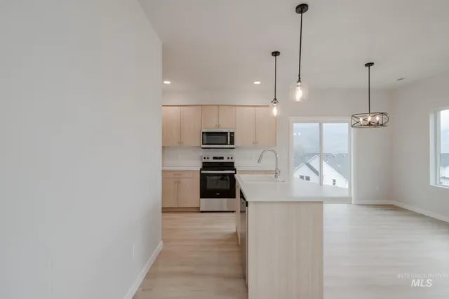 $404,990 | 239 Caribou Court, Horseshoe Bend, ID 83629