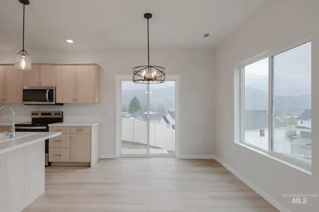 $404,990 | 239 Caribou Court, Horseshoe Bend, ID 83629