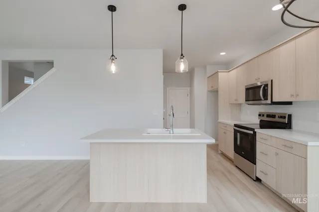 $404,990 | 239 Caribou Court, Horseshoe Bend, ID 83629