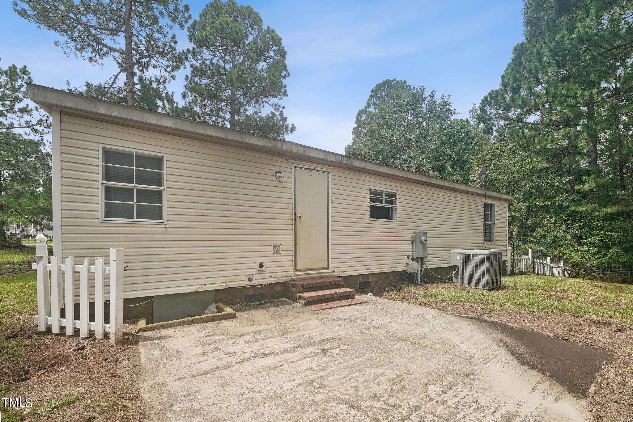 631 Winding Ridge Sanford, NC 27332 - Photo 19 of 20 DSC06783
