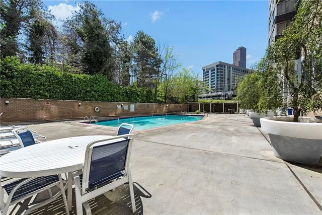 $155,500 | 215 Piedmont Avenue Northeast, Unit 1110, Atlanta, GA 30308