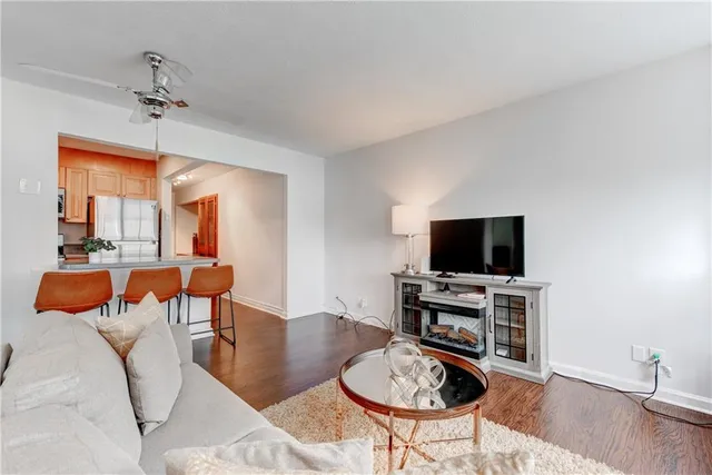 $155,500 | 215 Piedmont Avenue Northeast, Unit 1110, Atlanta, GA 30308