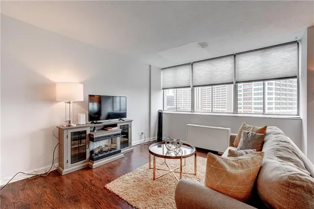 $155,500 | 215 Piedmont Avenue Northeast, Unit 1110, Atlanta, GA 30308