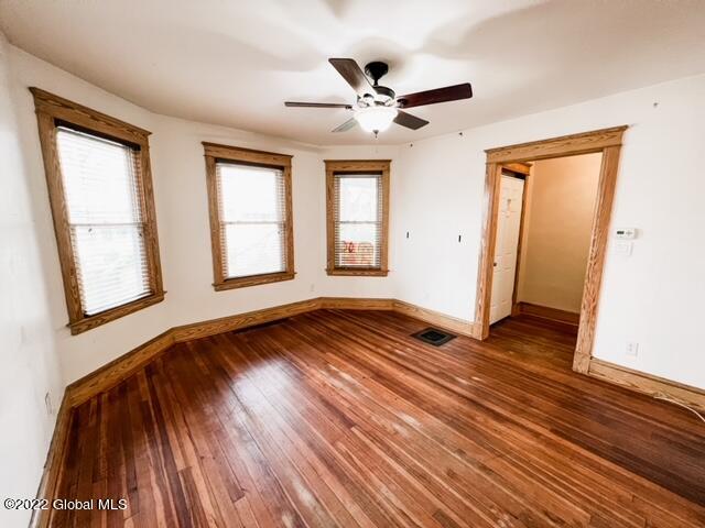 210 Robinson Street Schenectady, NY 12304 - Photo 4 of 30 IMG_0271