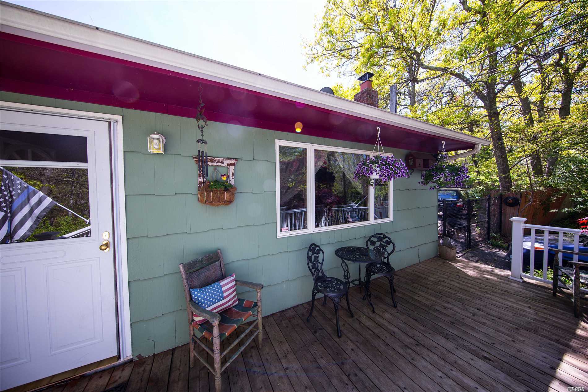 176 Mill Road Yaphank, NY 11980 - Photo 1 of 1 Gallery Image 1