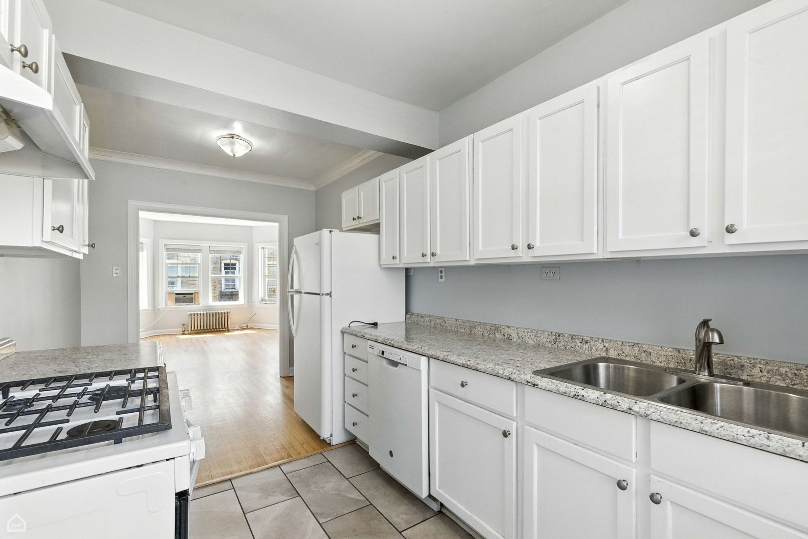 6214 North Mozart Street, Unit 3E Chicago, IL 60659 - Photo 6 of 13