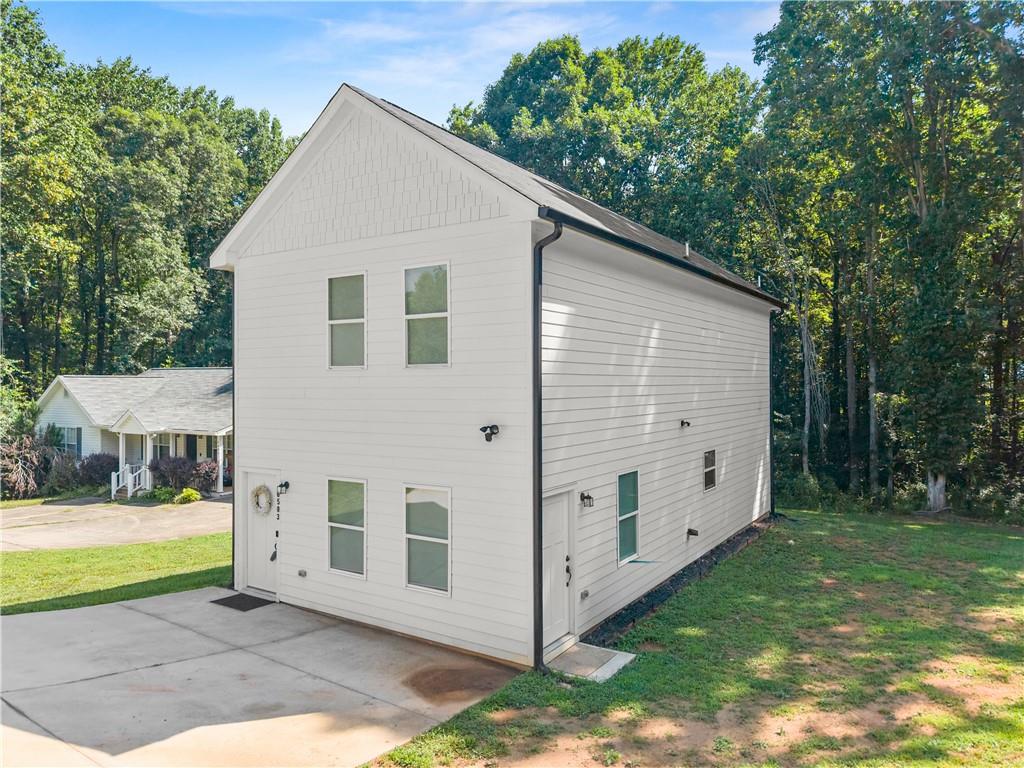 6503 Narramore Way Lula, GA 30554 - Photo 3 of 38