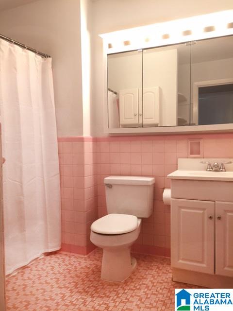 821 Woodvale Road Birmingham, AL 35222 - Photo 29 of 35