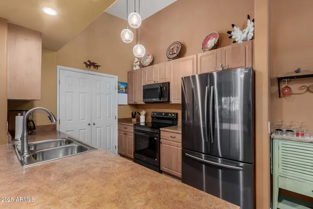 $282,000 | 10136 East Southern Avenue, Unit 2064, Mesa, AZ 85209
