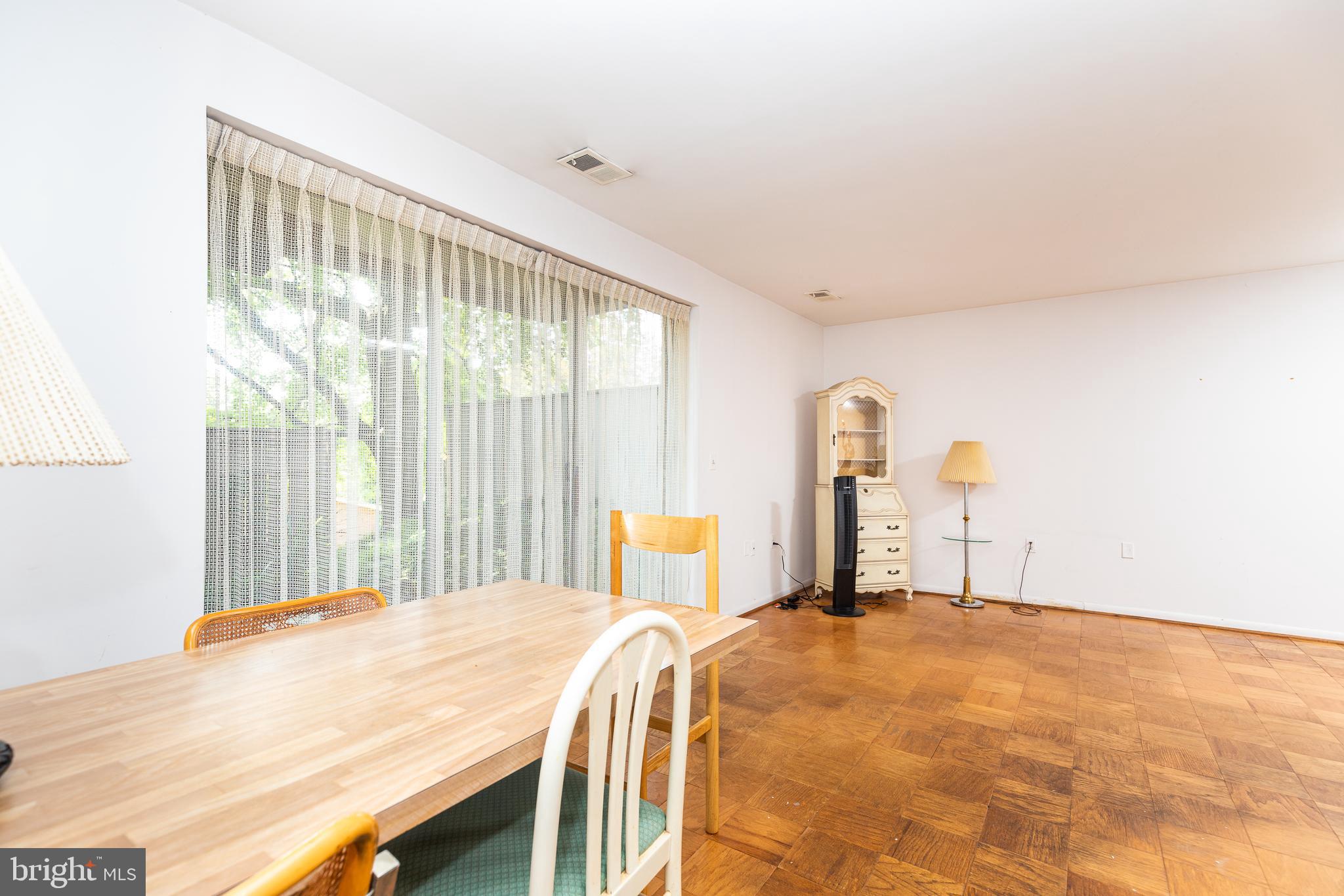 102 Cross Keys Road, Unit R102B Baltimore, MD 21210 - Photo 8 of 20