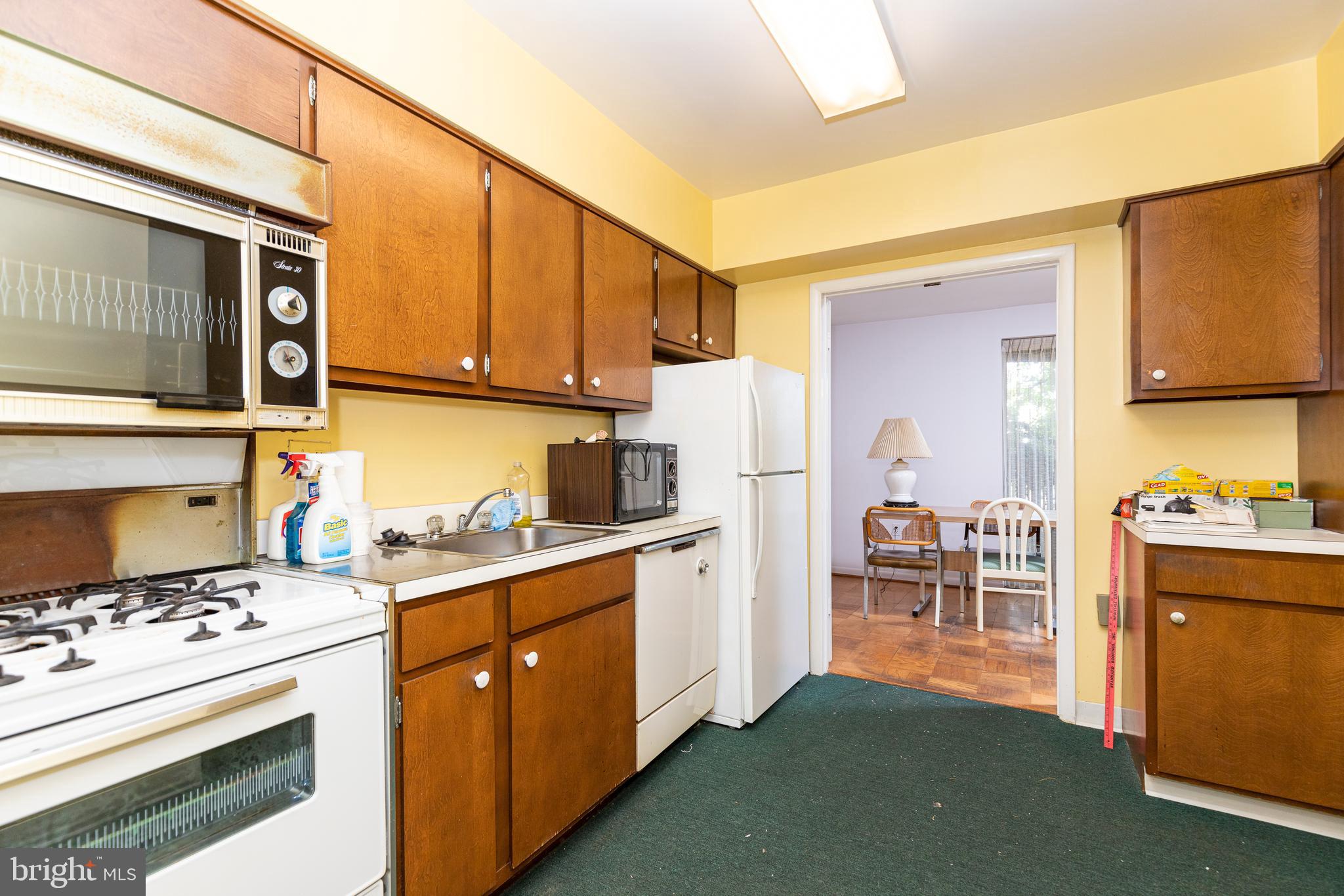102 Cross Keys Road, Unit R102B Baltimore, MD 21210 - Photo 9 of 20