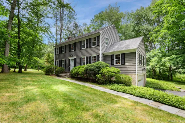 $1,200,000 | 29 Cartway Lane West, Bedford, NY 10506