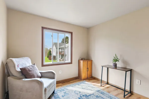 $300,000 | 313 Huntington Drive, McHenry, IL 60050