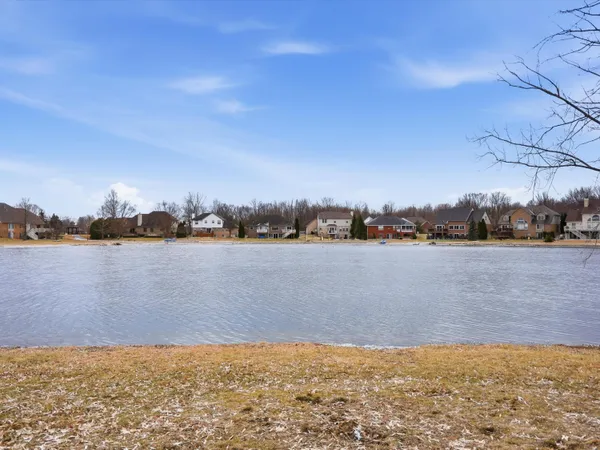 $135,000 | 36566 North Pointe Drive, New Baltimore, MI 48047