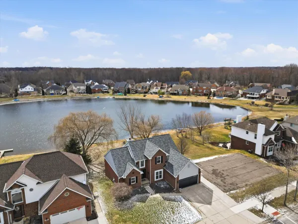 $135,000 | 36566 North Pointe Drive, New Baltimore, MI 48047