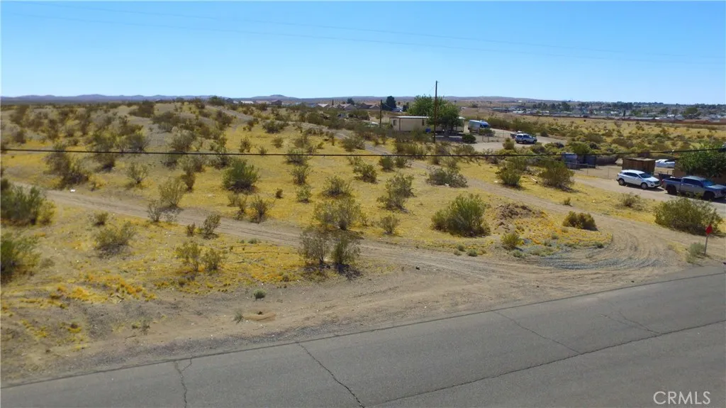 42424148 Armory Road Barstow, CA 92311 - Photo 4 of 22
