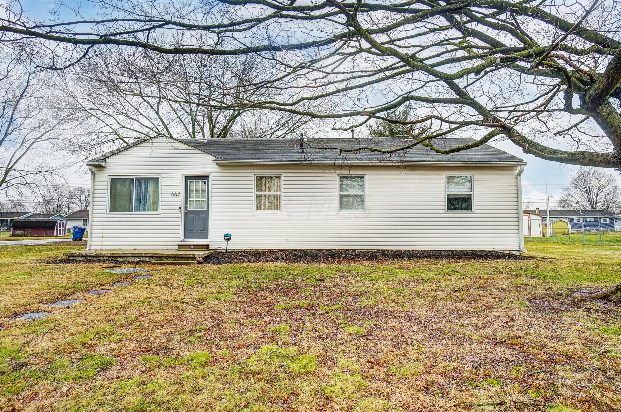 667 Colton Road Columbus, OH 43207 - Photo 2 of 29 Front Exterior