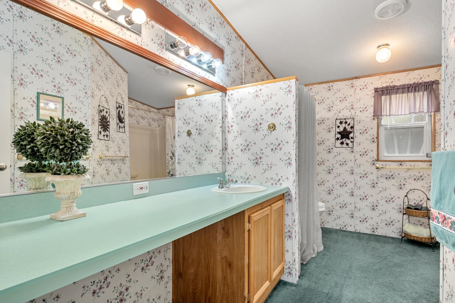 612 South Carnahan Road Spokane, WA 99212 - Photo 13 of 36