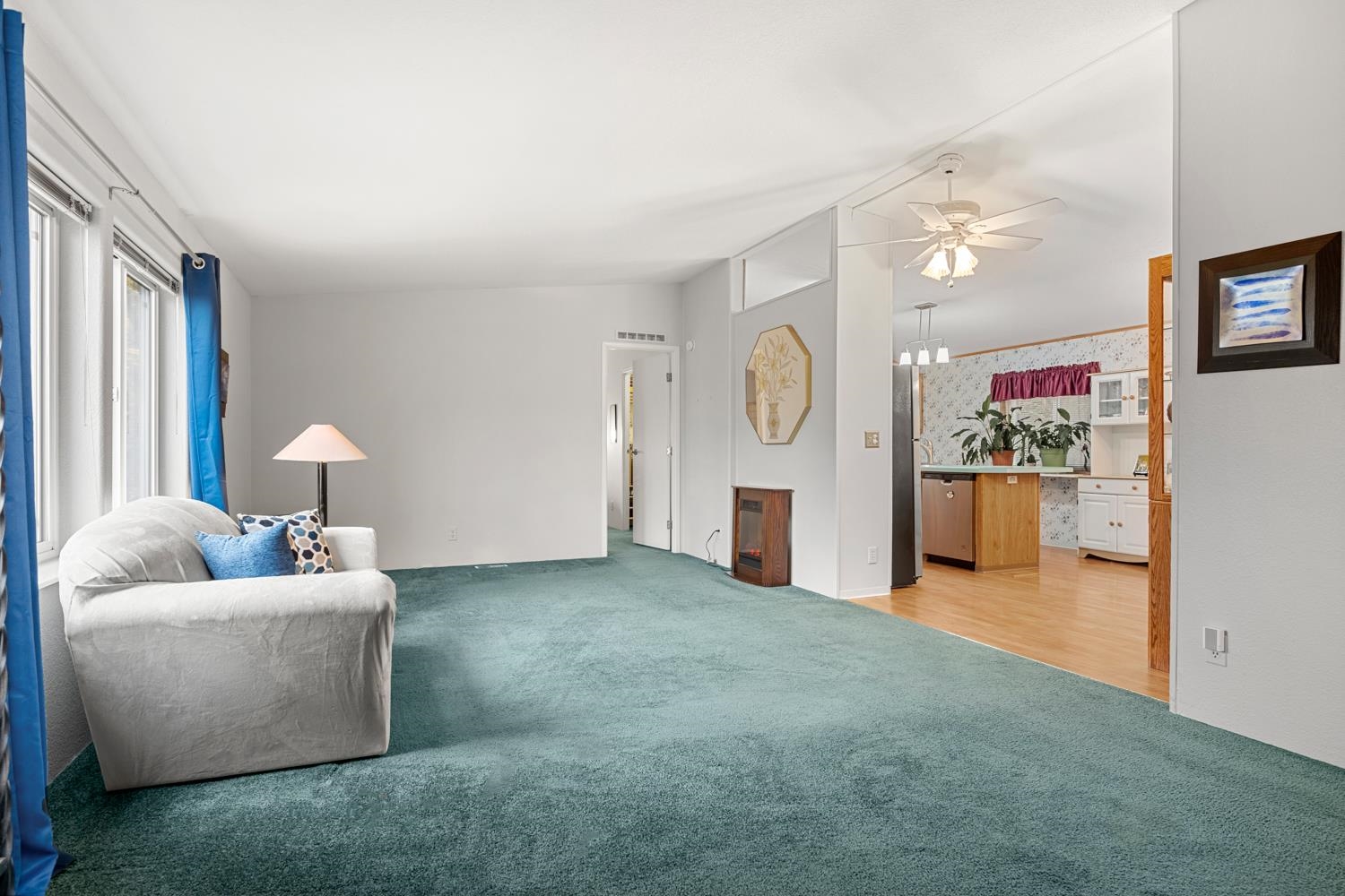 612 South Carnahan Road Spokane, WA 99212 - Photo 4 of 36